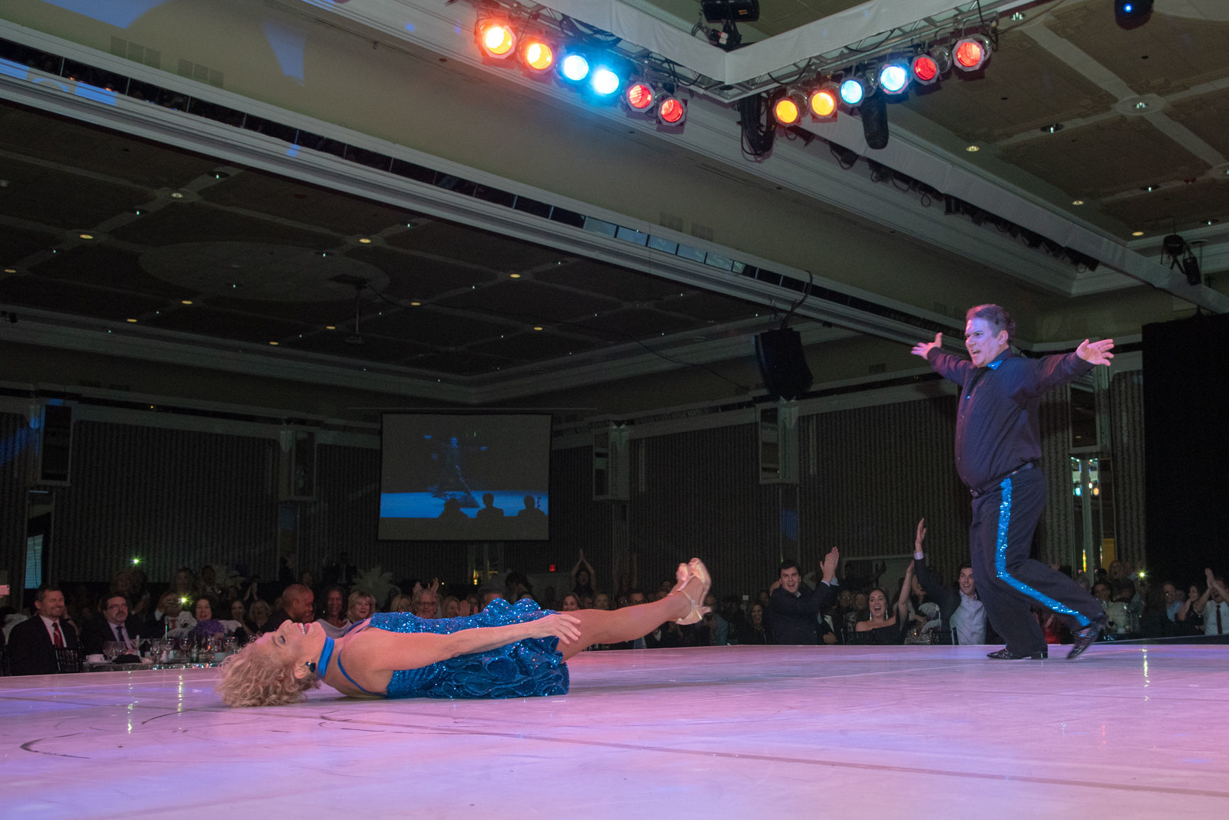 110318_acw_dancinggallery-512.jpg